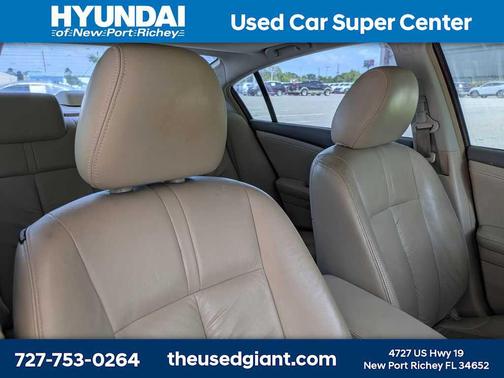 Tuscan Sun 2010 Nissan Altima 2.5 SL