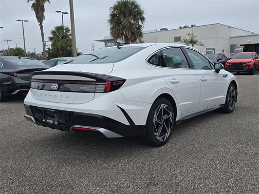 2026 Hyundai SONATA SEL
