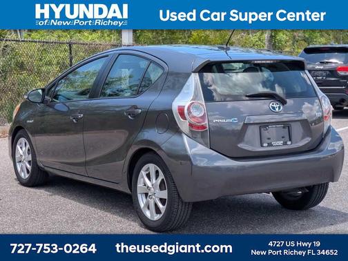 Magnetic Gray Metallic 2012 Toyota Prius c Four