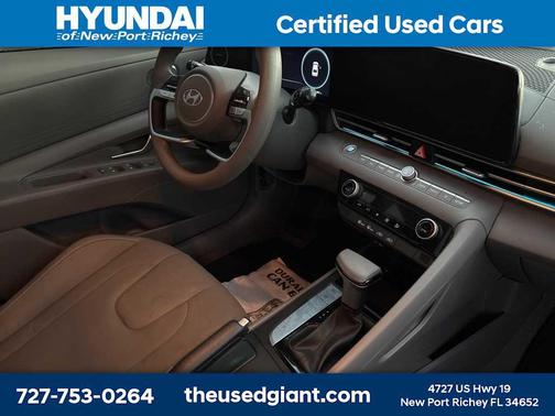 2024 Hyundai ELANTRA SEL
