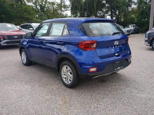 2026 Hyundai VENUE SE