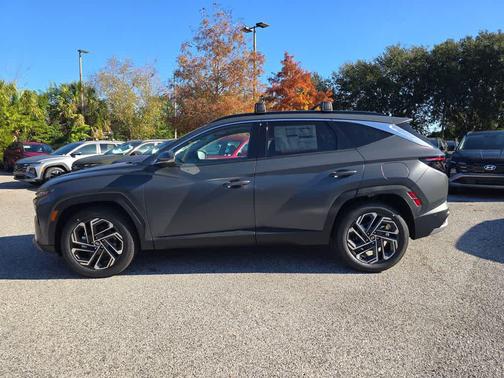 Ecotronic Gray Matte 2026 Hyundai TUCSON Limited