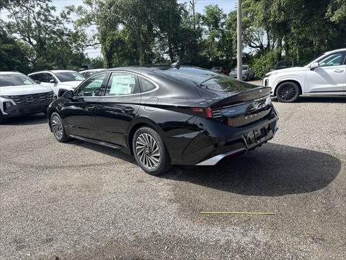 2025 Hyundai SONATA Hybrid Limited