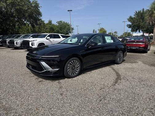 2025 Hyundai SONATA Hybrid Limited