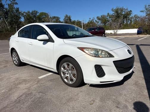 2013 Mazda Mazda3 i Sport