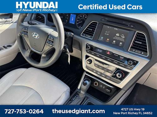 2017 Hyundai SONATA SE