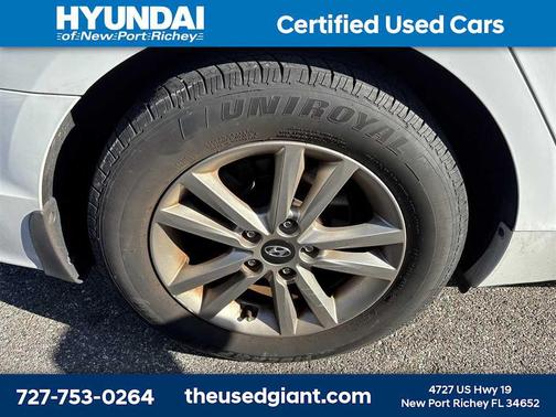 2017 Hyundai SONATA SE