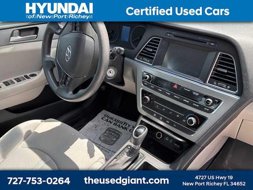 2017 Hyundai SONATA SE