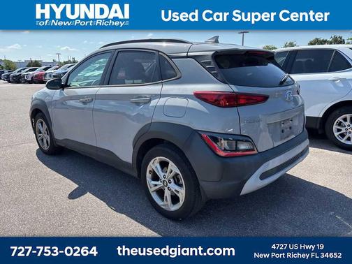 Cyber Silver 2022 Hyundai KONA SEL