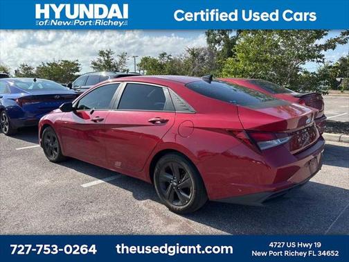 2021 Hyundai ELANTRA SEL