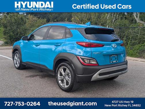 2022 Hyundai KONA SEL