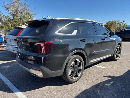2025 Kia Sorento Hybrid EX