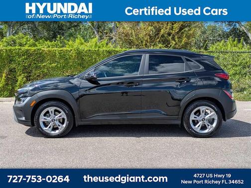 2022 Hyundai KONA SEL