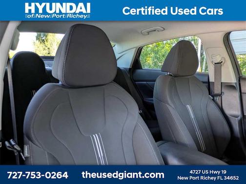 2023 Hyundai ELANTRA SEL