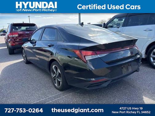 2023 Hyundai ELANTRA SEL