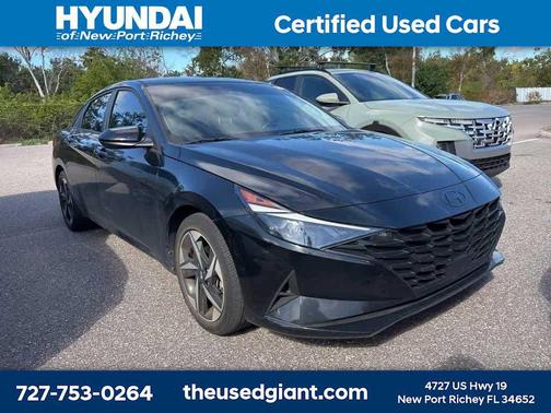 2023 Hyundai ELANTRA SEL