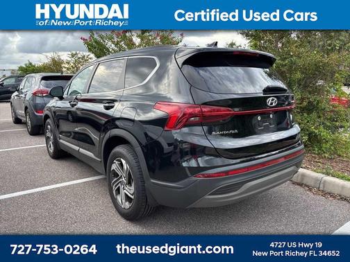 2023 Hyundai SANTA FE SE