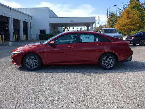 2026 Hyundai ELANTRA HEV Blue