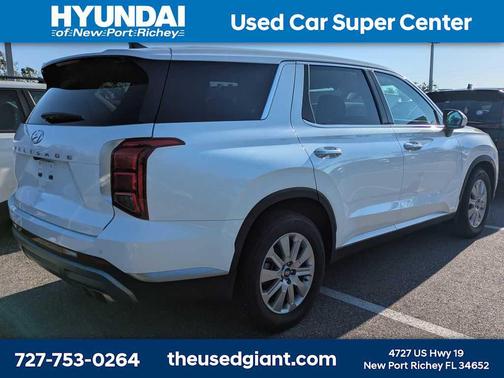 Hyper White 2023 Hyundai PALISADE SE
