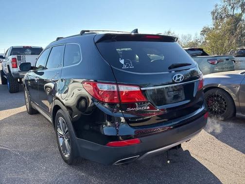 2016 Hyundai SANTA FE SE