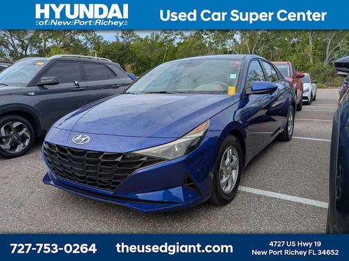 2023 Hyundai ELANTRA SE