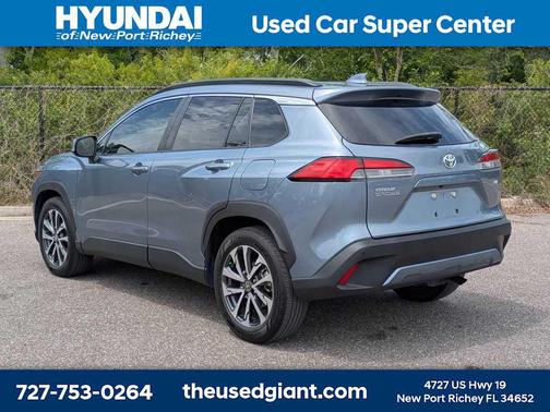 Celestite 2023 Toyota Corolla Cross XLE