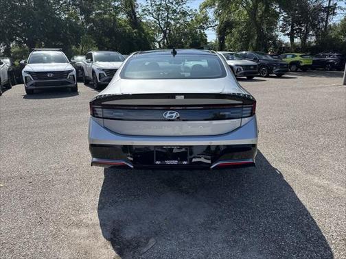 2025 Hyundai SONATA Hybrid Limited