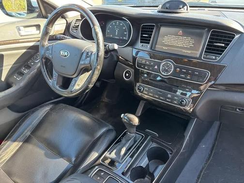 2014 Kia Cadenza Premium