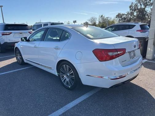 2014 Kia Cadenza Premium