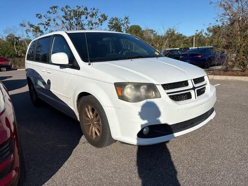2014 Dodge Grand Caravan R/T