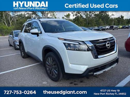 2025 Nissan Pathfinder SL FWD