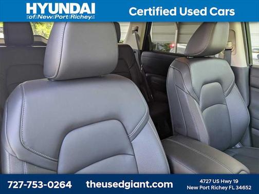 2025 Nissan Pathfinder SL FWD