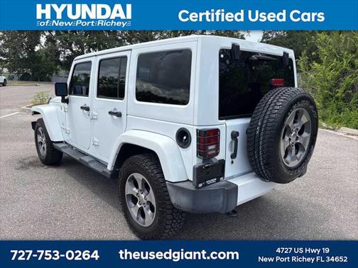 2016 Jeep Wrangler Unlimited Sahara