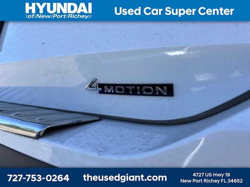 Pure White 2025 Volkswagen Tiguan 2.0T SE 4MOTION