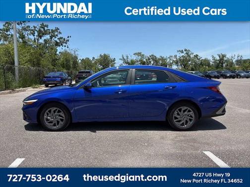 2024 Hyundai ELANTRA SEL