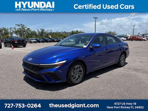 2024 Hyundai ELANTRA SEL