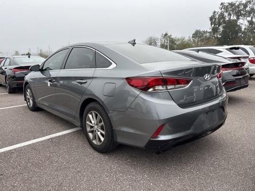 2018 Hyundai SONATA SE