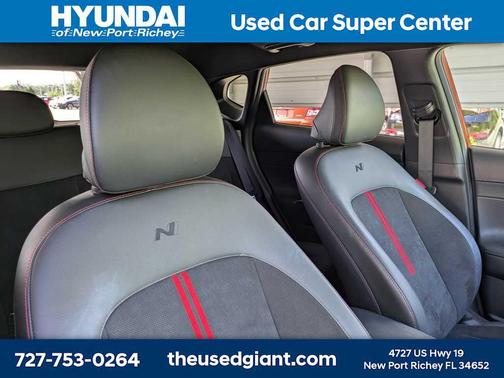Ultimate Red Metallic w/Black Roof 2025 Hyundai KONA N Line