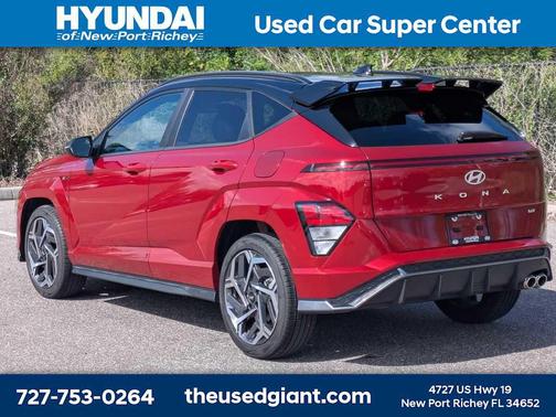 Ultimate Red Metallic w/Black Roof 2025 Hyundai KONA N Line
