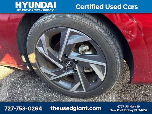 2024 Hyundai ELANTRA Limited
