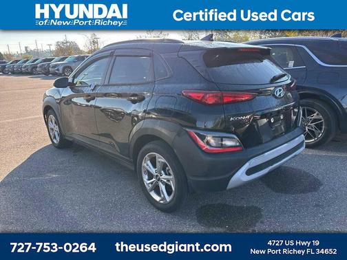 2023 Hyundai KONA SEL