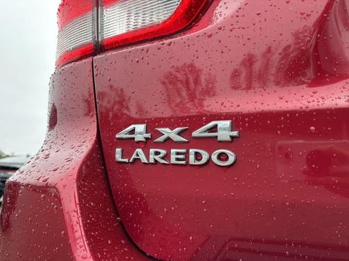 2012 Jeep Grand Cherokee Laredo