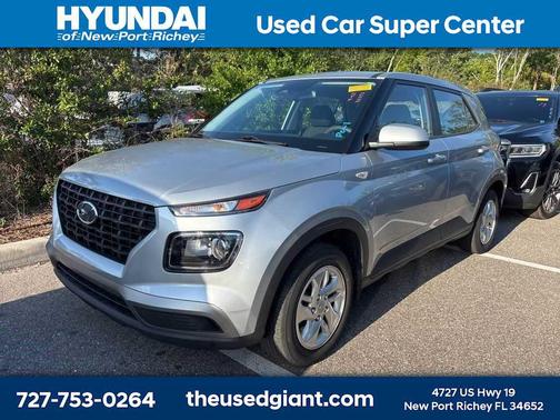 Stellar Silver 2023 Hyundai VENUE SE