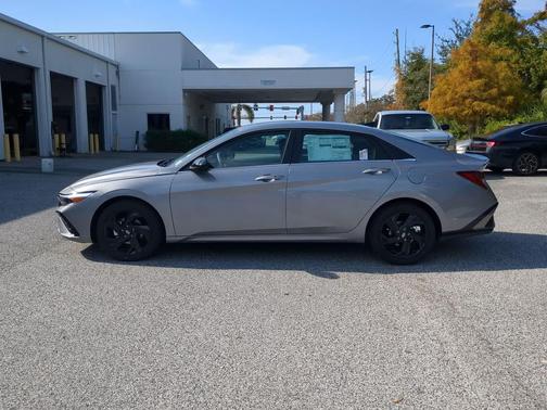 2026 Hyundai ELANTRA Sport