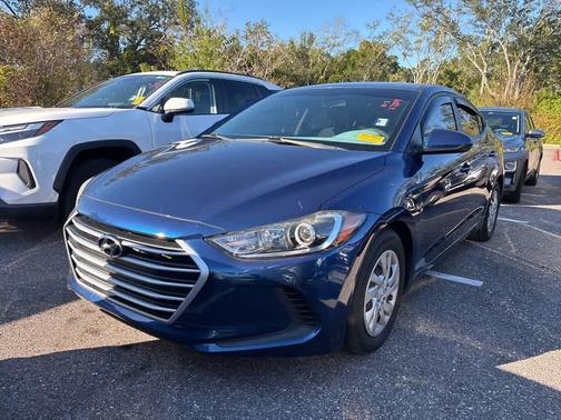2018 Hyundai ELANTRA SE