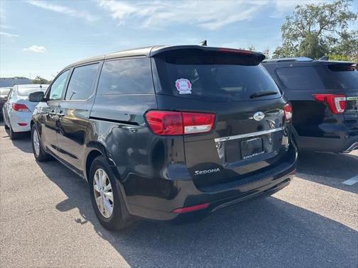 2018 Kia Sedona LX
