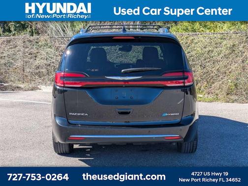 2022 Chrysler Pacifica L