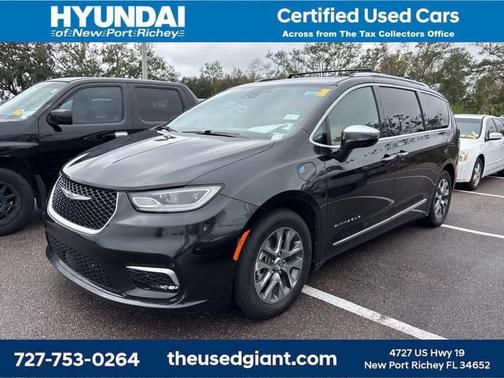 2022 Chrysler Pacifica L