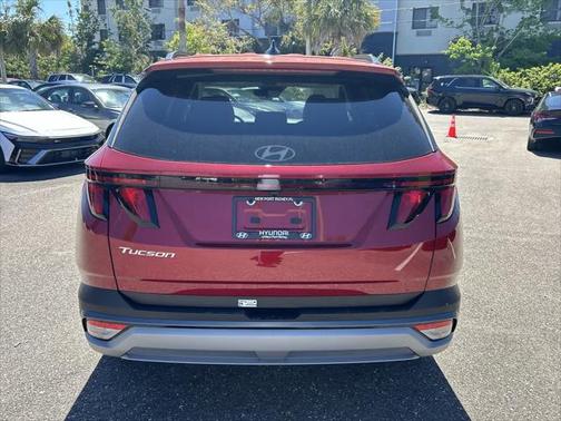 2025 Hyundai TUCSON SEL