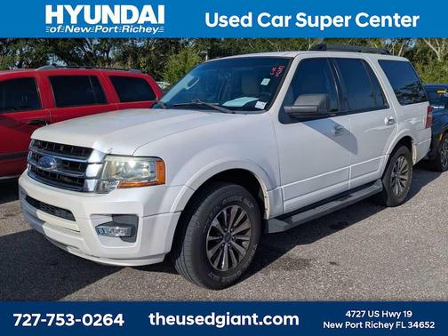 White Platinum Metallic Tri-Coat 2017 Ford Expedition XLT